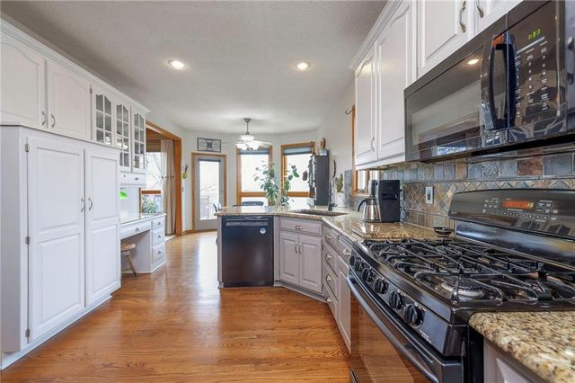 14416 Hemlock Street, Overland Park, KS 66223