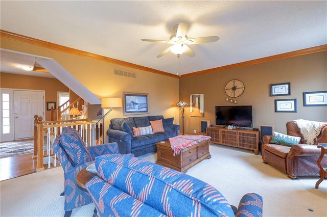 14416 Hemlock Street, Overland Park, KS 66223