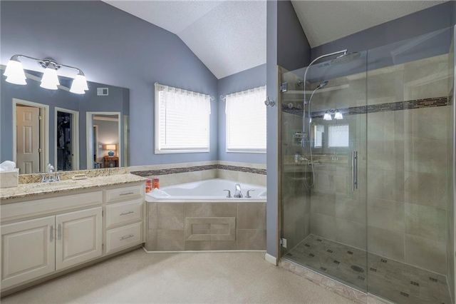 14416 Hemlock Street, Overland Park, KS 66223