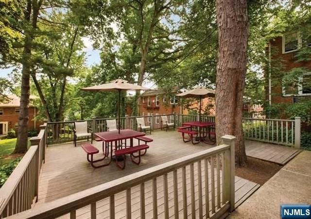 280-320 Oak Street 284B, Ridgewood, NJ 07450