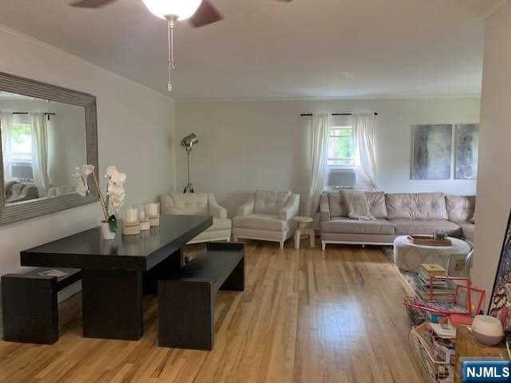 280-320 Oak Street 284B, Ridgewood, NJ 07450
