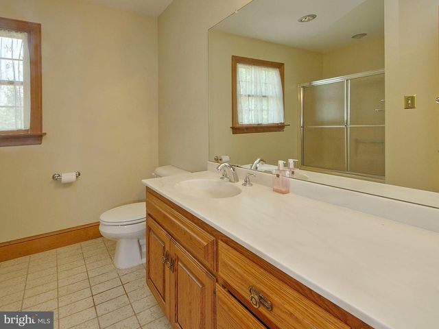 105 CAMERON DR, Hockessin, DE 19707