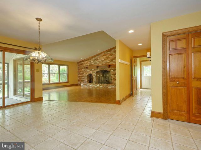 105 CAMERON DR, Hockessin, DE 19707