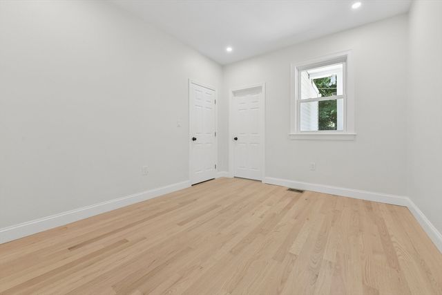 5 Cambridge Ter 1, Boston, MA 02134