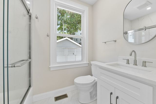 5 Cambridge Ter 1, Boston, MA 02134