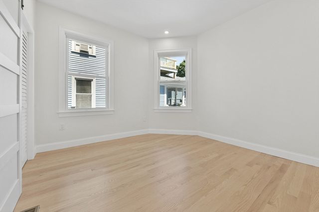 5 Cambridge Ter 1, Boston, MA 02134
