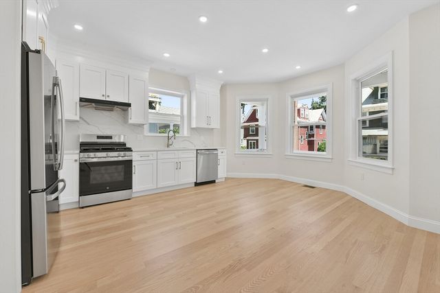 5 Cambridge Ter 1, Boston, MA 02134