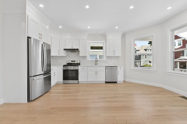 5 Cambridge Ter 1, Boston, MA 02134