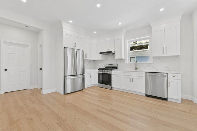 5 Cambridge Ter 1, Boston, MA 02134