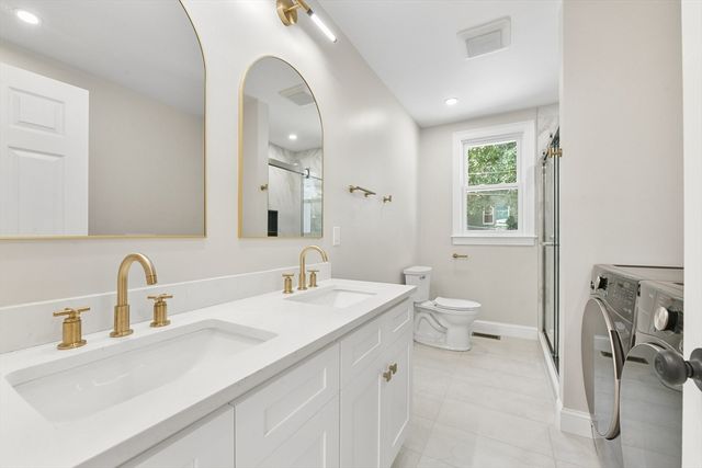 5 Cambridge Ter 1, Boston, MA 02134