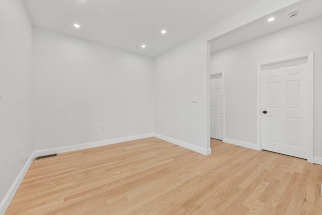 5 Cambridge Ter 1, Boston, MA 02134