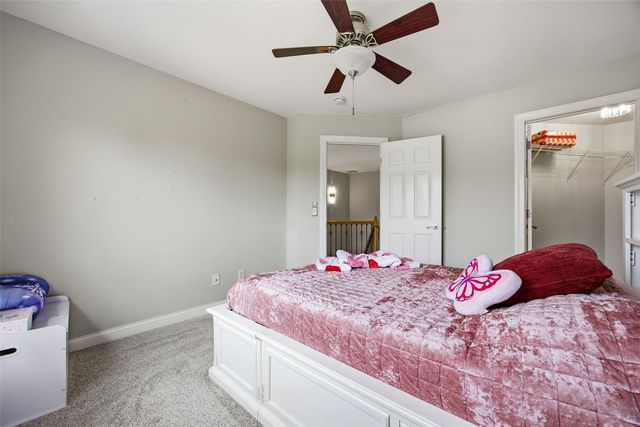 570 Landau Street, Robins, IA 52328