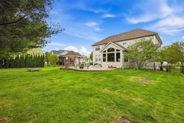 570 Landau Street, Robins, IA 52328