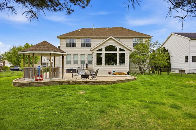 570 Landau Street, Robins, IA 52328