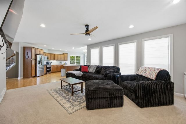570 Landau Street, Robins, IA 52328