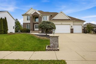 570 Landau Street, Robins, IA 52328