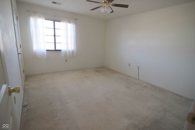 8750 Yardley Court APT 303, Indianapolis, IN 46268