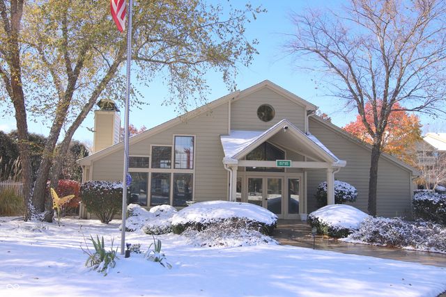 8750 Yardley Court APT 303, Indianapolis, IN 46268