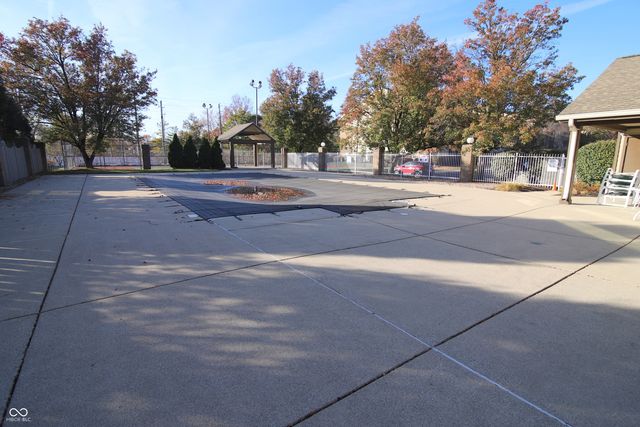 8750 Yardley Court APT 303, Indianapolis, IN 46268