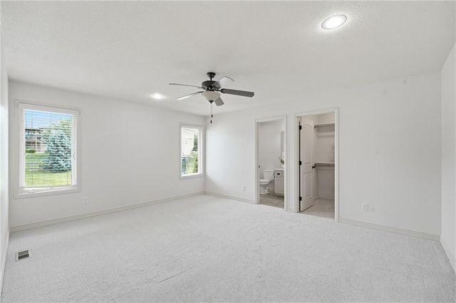 324 NW Thoreau Circle, Lee's Summit, MO 64081