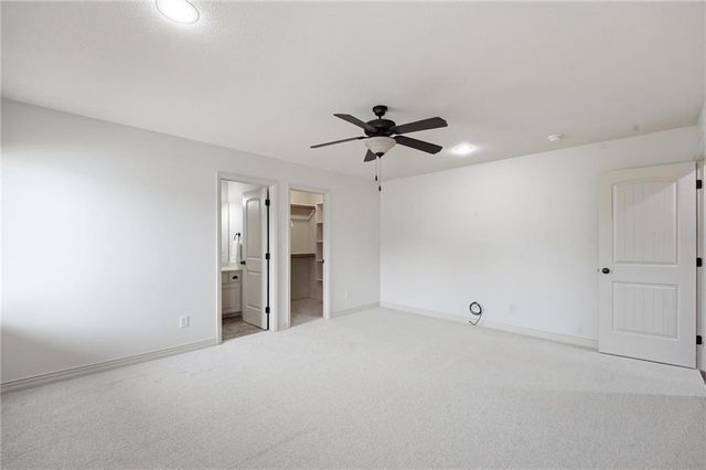 324 NW Thoreau Circle, Lee's Summit, MO 64081
