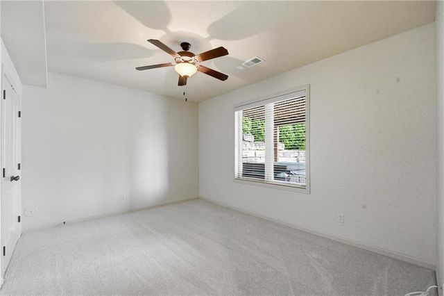 324 NW Thoreau Circle, Lee's Summit, MO 64081