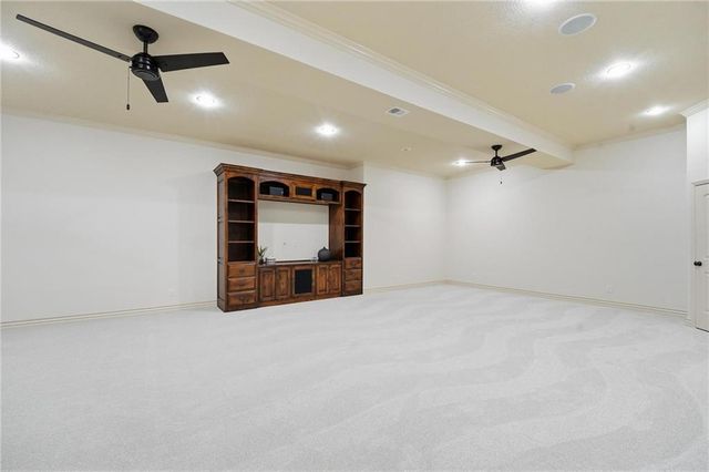 324 NW Thoreau Circle, Lee's Summit, MO 64081