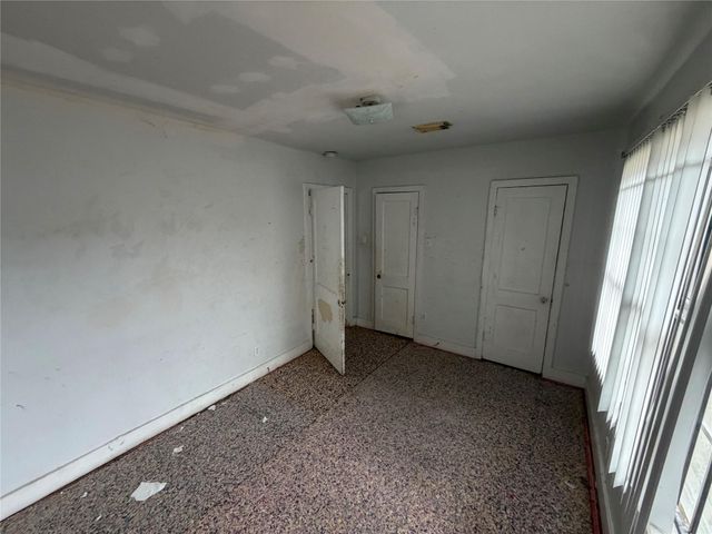 904 E 39th Street, Houston, TX 77022