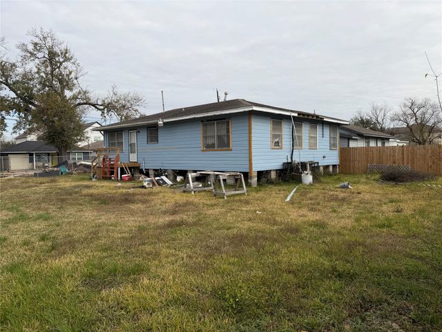 904 E 39th Street, Houston, TX 77022