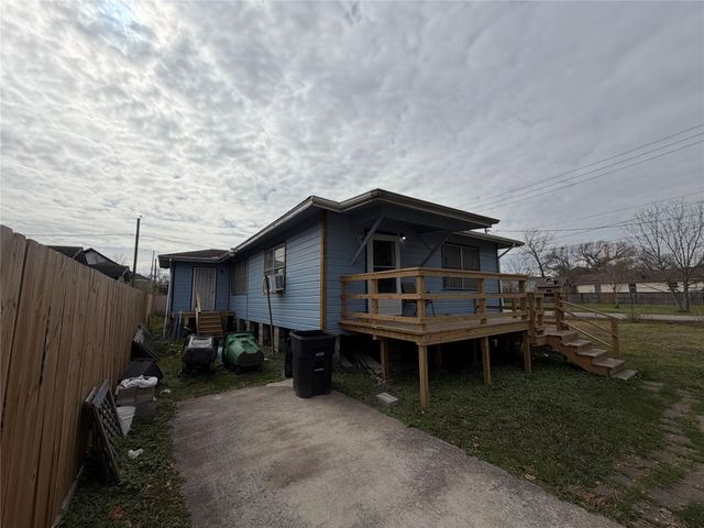 904 E 39th Street, Houston, TX 77022