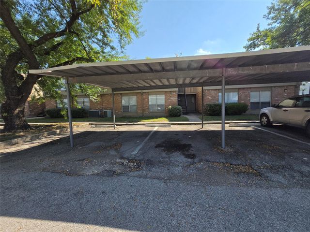 5661 Birchmont Drive E, Houston, TX 77091