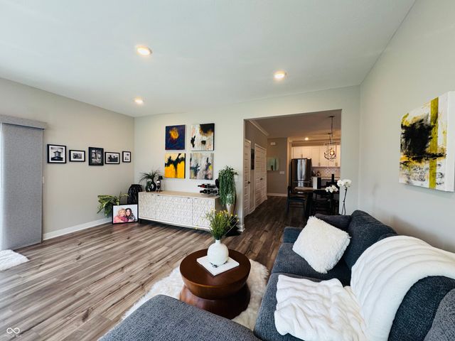 11730 Harvester Circle S, Noblesville, IN 46060