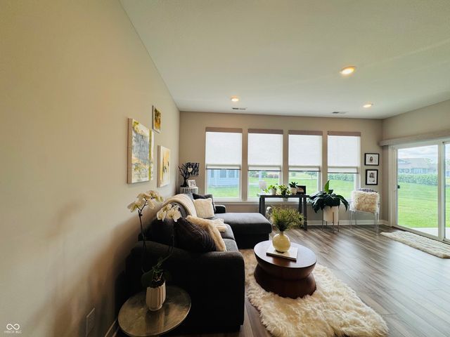 11730 Harvester Circle S, Noblesville, IN 46060