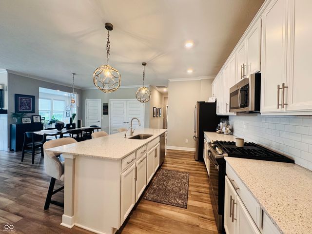 11730 Harvester Circle S, Noblesville, IN 46060