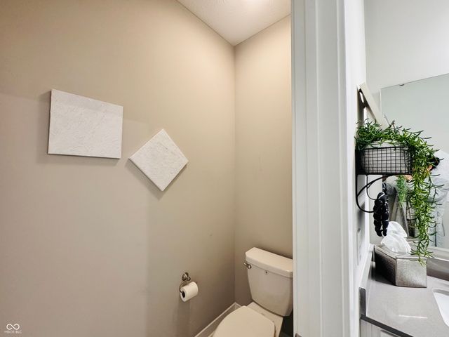 11730 Harvester Circle S, Noblesville, IN 46060