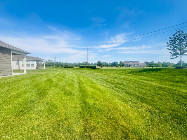 11730 Harvester Circle S, Noblesville, IN 46060