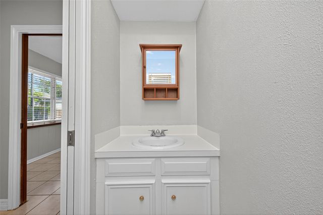 1714 Corral Drive, Houston, TX 77090