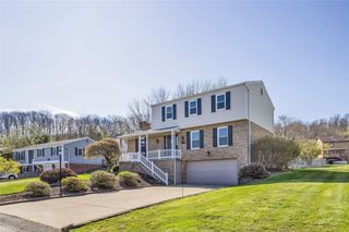34 Fieldstone Pl, Zelienople Boro, PA 16063