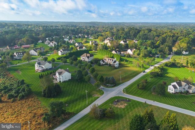 303 HYATT LN, Landenberg, PA 19350