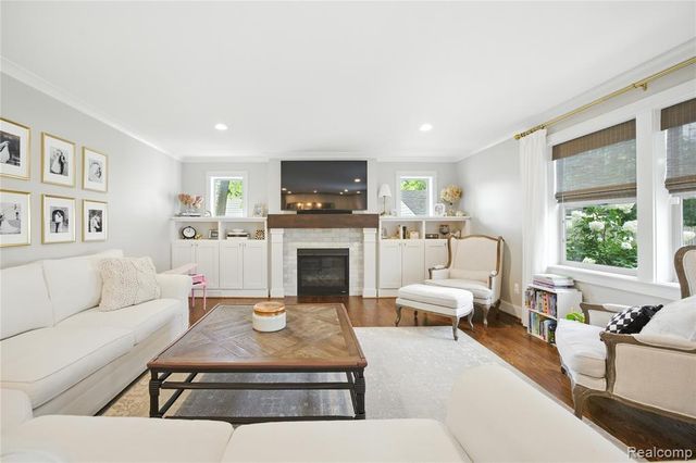 4223 Hampton Boulevard, Royal Oak, MI 48073