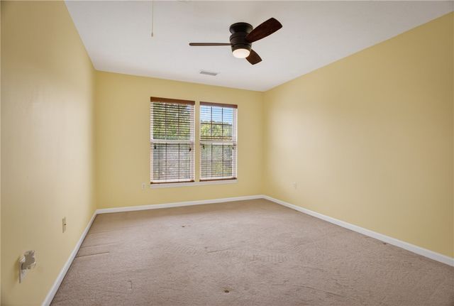 5426 Forest Edge Dr, South Fayette, PA 15057