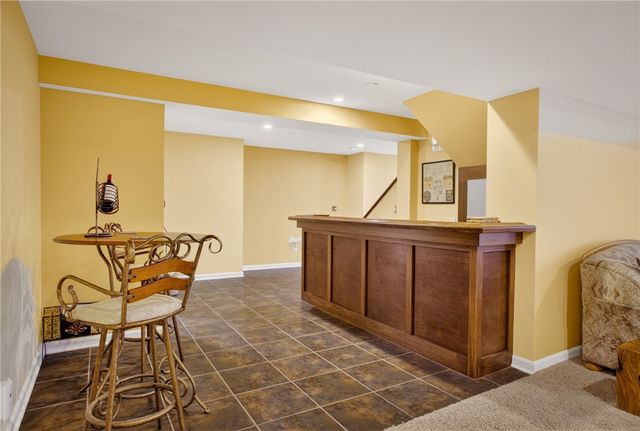 5426 Forest Edge Dr, South Fayette, PA 15057