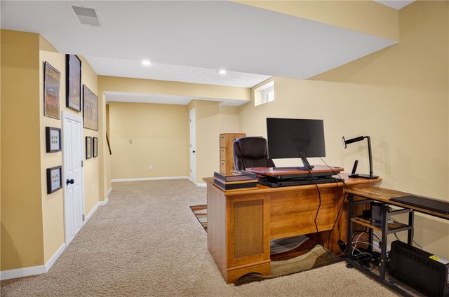 5426 Forest Edge Dr, South Fayette, PA 15057