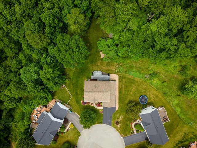 5426 Forest Edge Dr, South Fayette, PA 15057