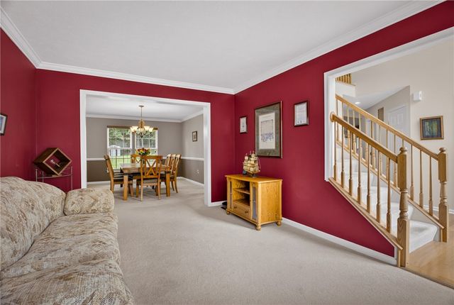 5426 Forest Edge Dr, South Fayette, PA 15057