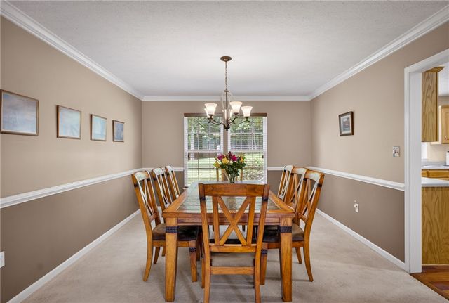 5426 Forest Edge Dr, South Fayette, PA 15057