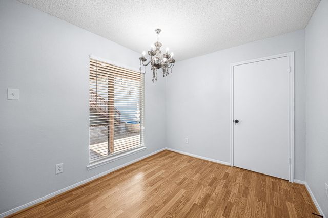 2926 Meadowcreek Drive, Missouri City, TX 77459