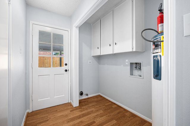 2926 Meadowcreek Drive, Missouri City, TX 77459