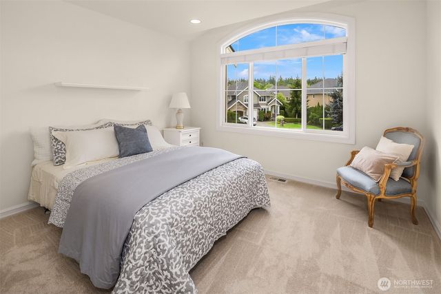 27542 SE 28th Court, Sammamish, WA 98075