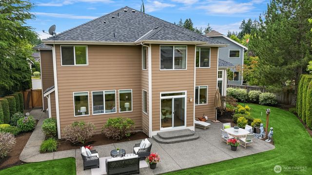 27542 SE 28th Court, Sammamish, WA 98075